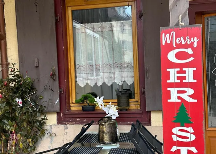 Casa de Férias Maison Avec Terrasse Centre-cottage Garden Terrace Center Old Town